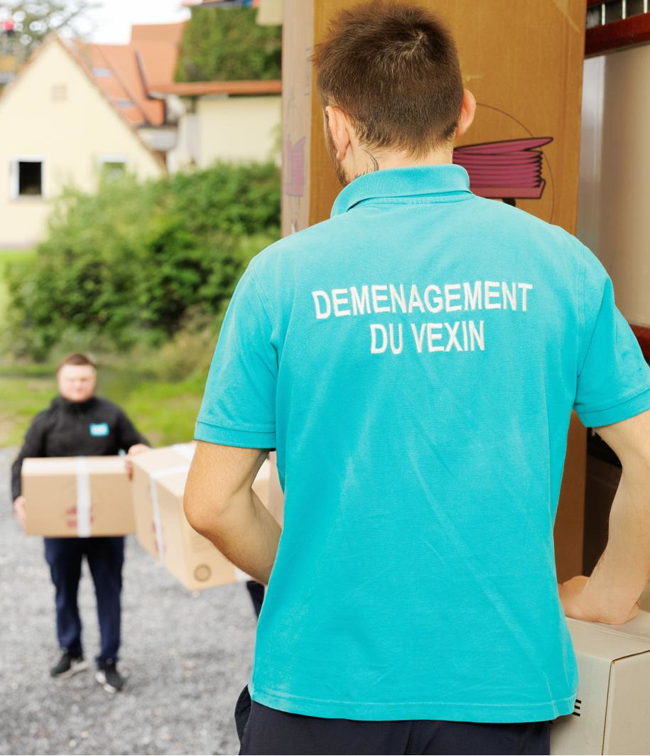 Notre déménageur Gheorghe à l'œuvre lors d'un déménagement effectué récemment à Evreux, dans l'Eure Notre déménageur Gheorghe à l'œuvre lors d'un déménagement effectué récemment à Evreux, dans l'Eure