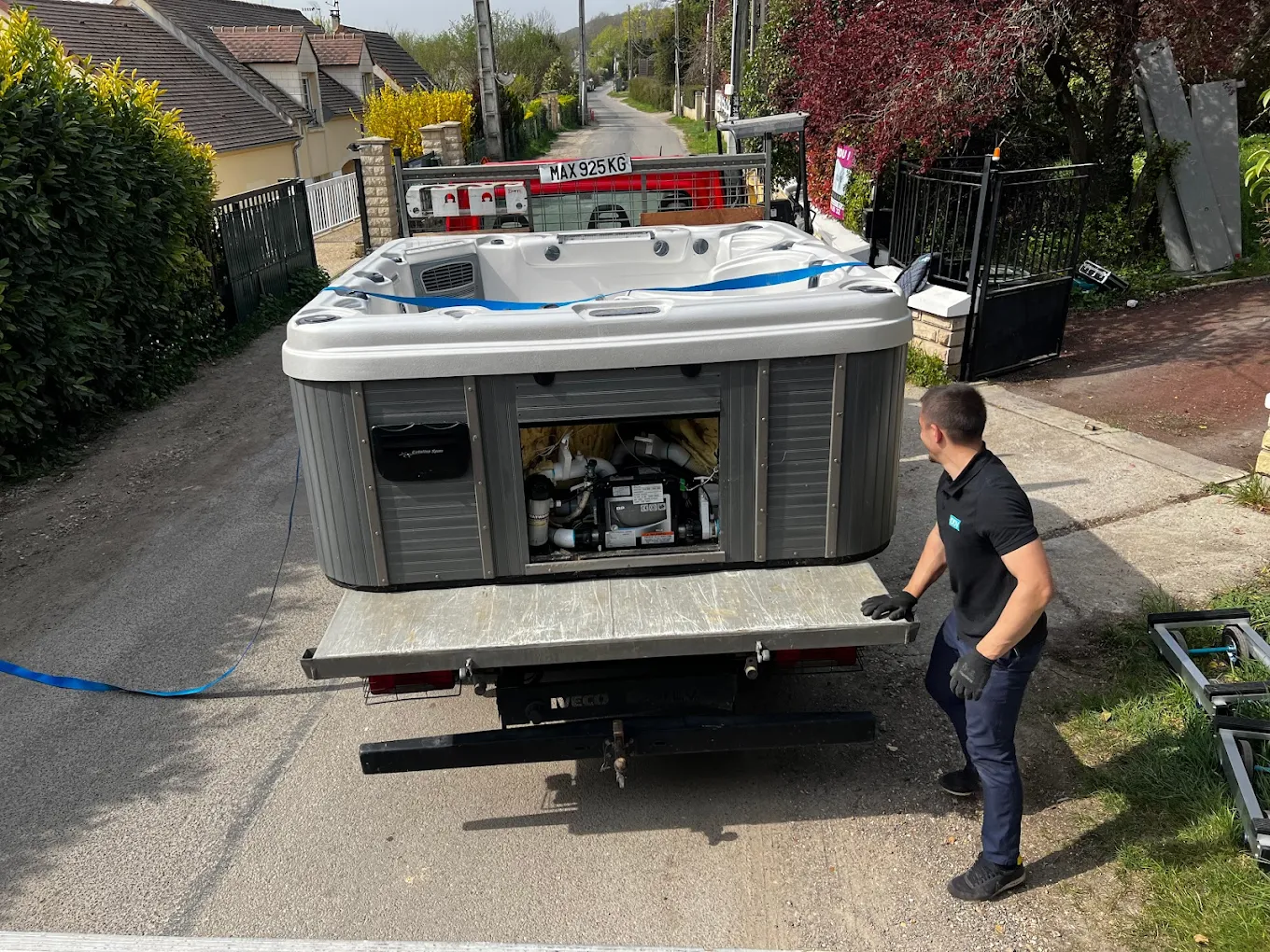 Équipe de déménagement professionnelle en intervention à Hérouville-Saint-Clair